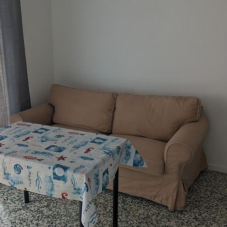 Studio Avec Coin Nuit, 100 M De La Mer Le Lavandou Ngoại thất bức ảnh