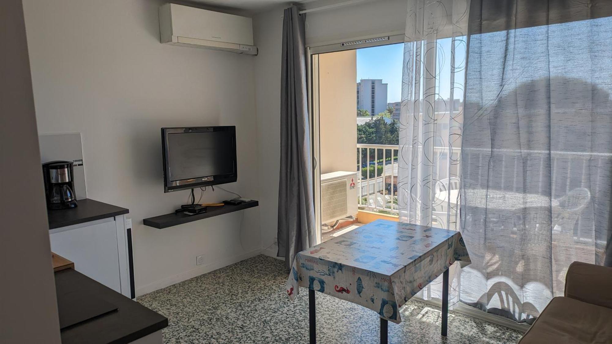 Studio Avec Coin Nuit, 100 M De La Mer Le Lavandou Ngoại thất bức ảnh