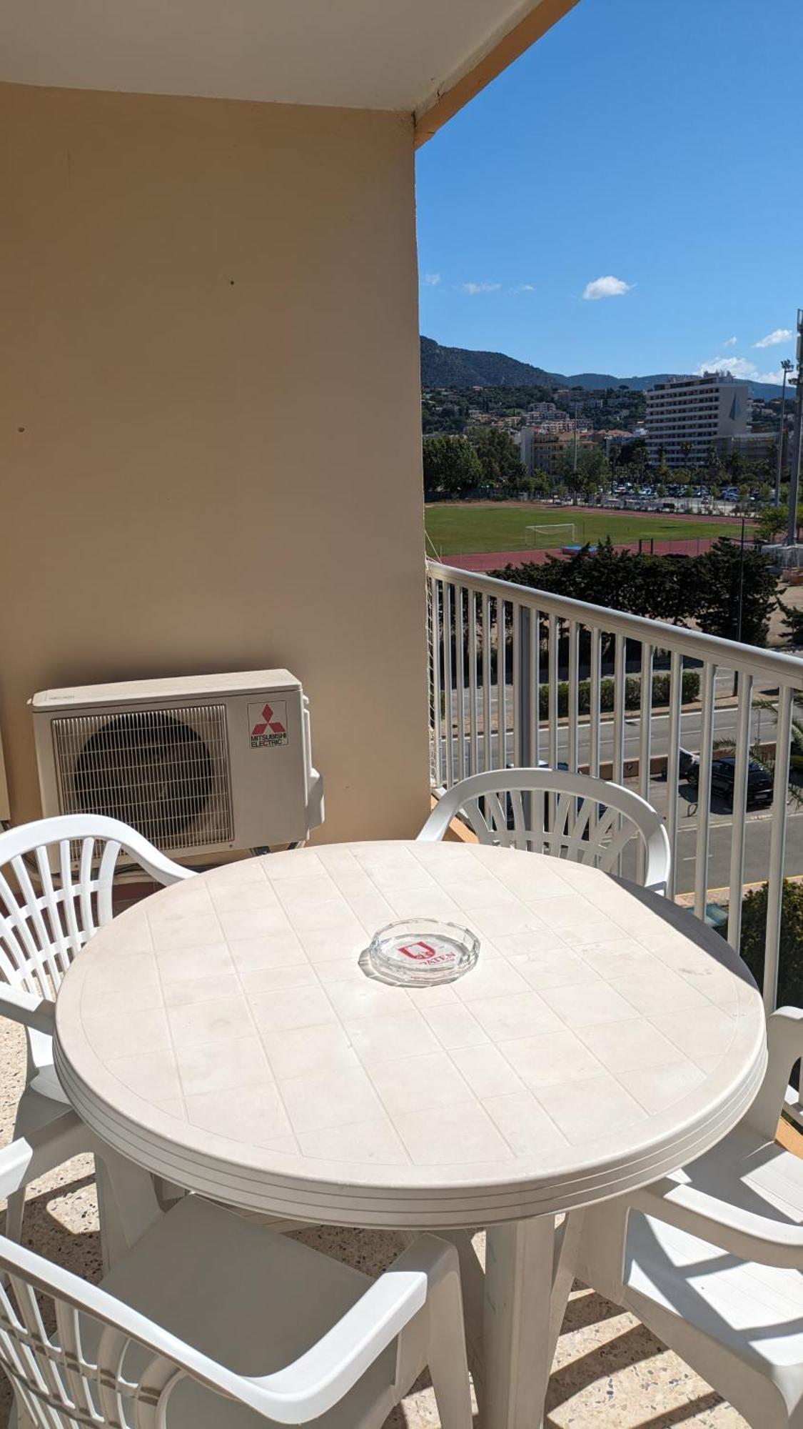 Studio Avec Coin Nuit, 100 M De La Mer Le Lavandou Ngoại thất bức ảnh